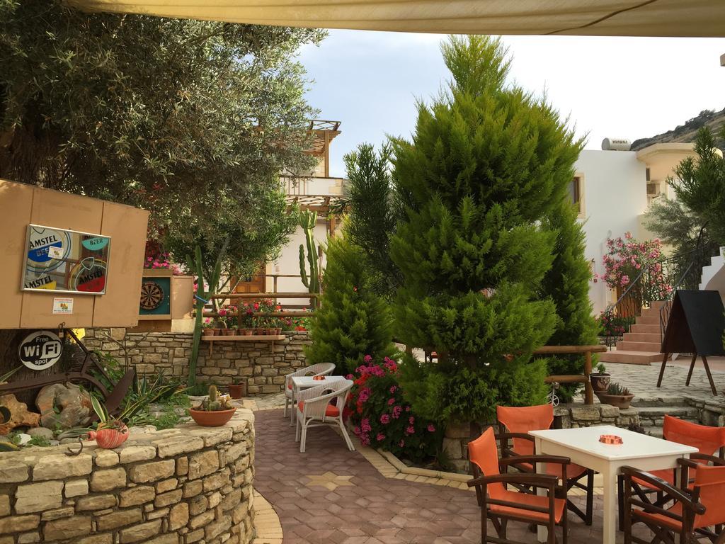 Vrisi Apartments & Villa Pitsidia Exterior foto